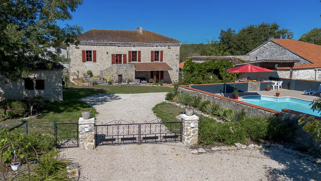 Main house and Pool