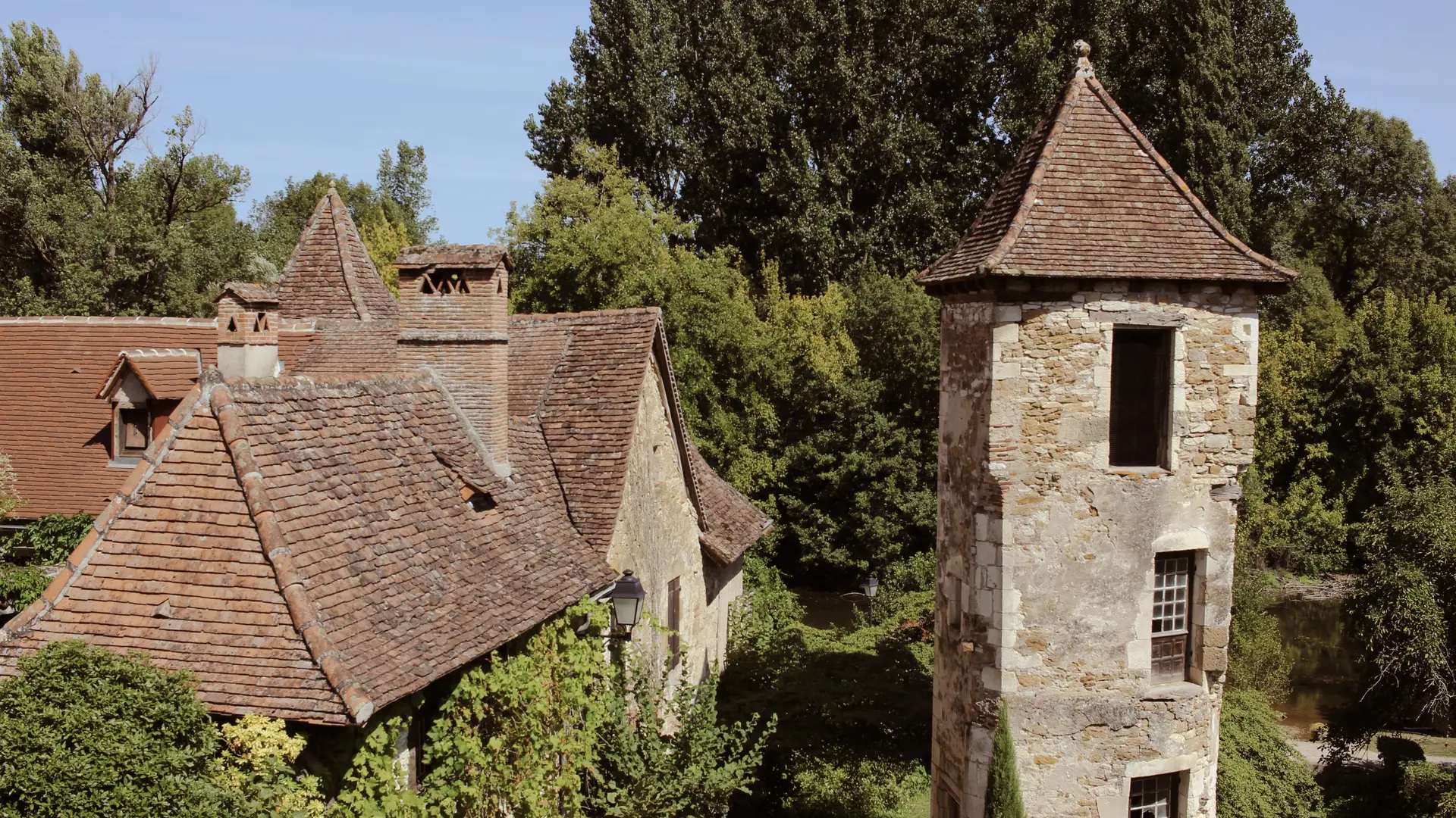 Maison-pigeonnier-Carennac