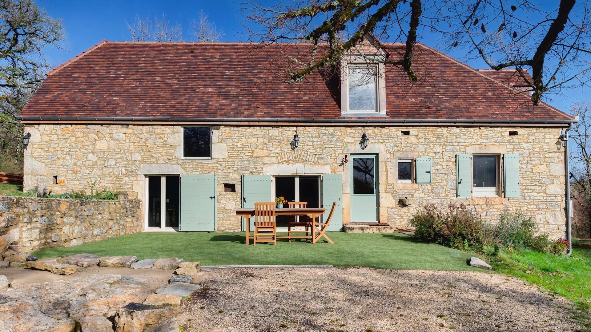 Mas d'Oliu Martel - Façade extérieure