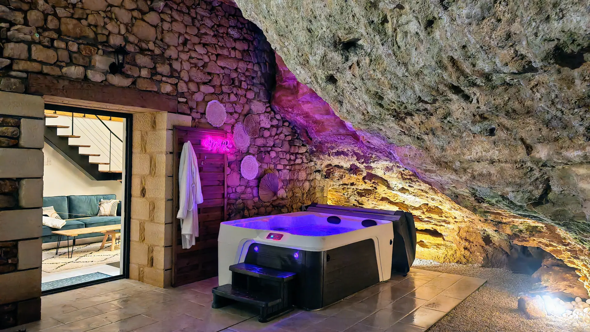 MilhaRoc_Jacuzzi