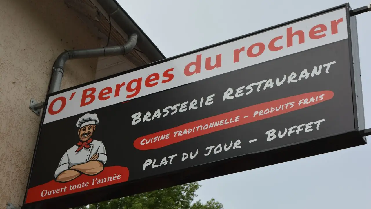 O-berges-du-rocher-Gluges