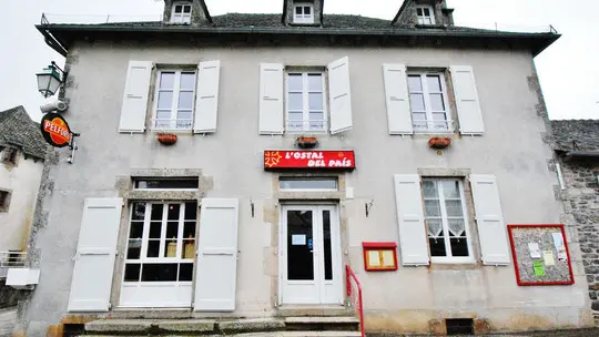 Oustal del Pais_Rilhac-Xaintrie_facade