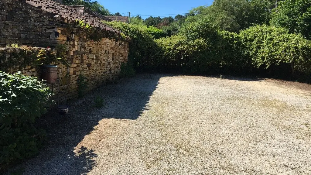 Terrain de pétanque. Boules Run.