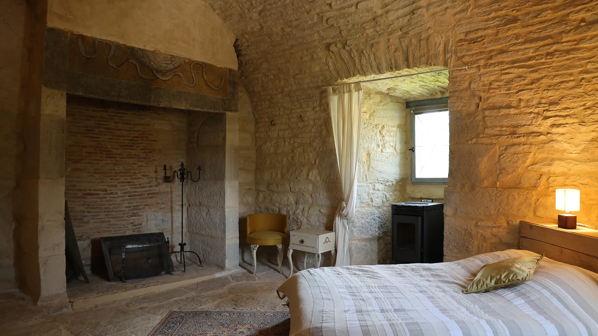 Chateau de Saint Chamarand - Chambre du petit Gîte