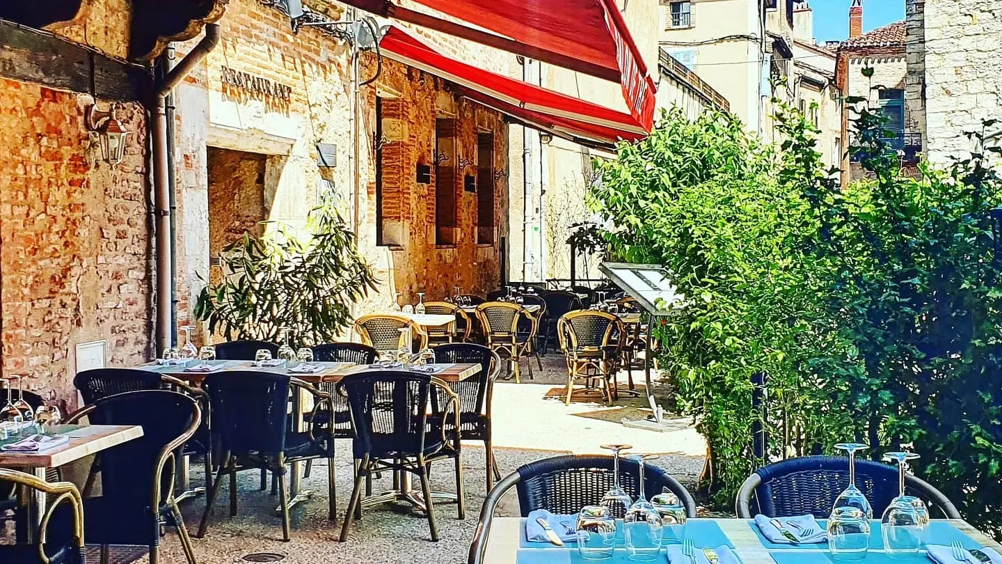 terrasse La Petite Auberge Cahors