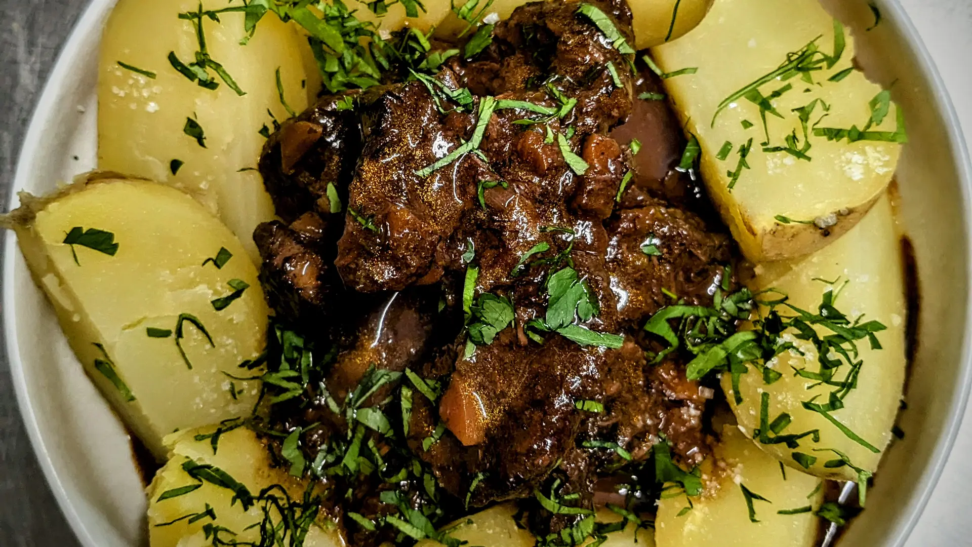 Plat du jour, Boeuf bourguignon, pomme vapeur