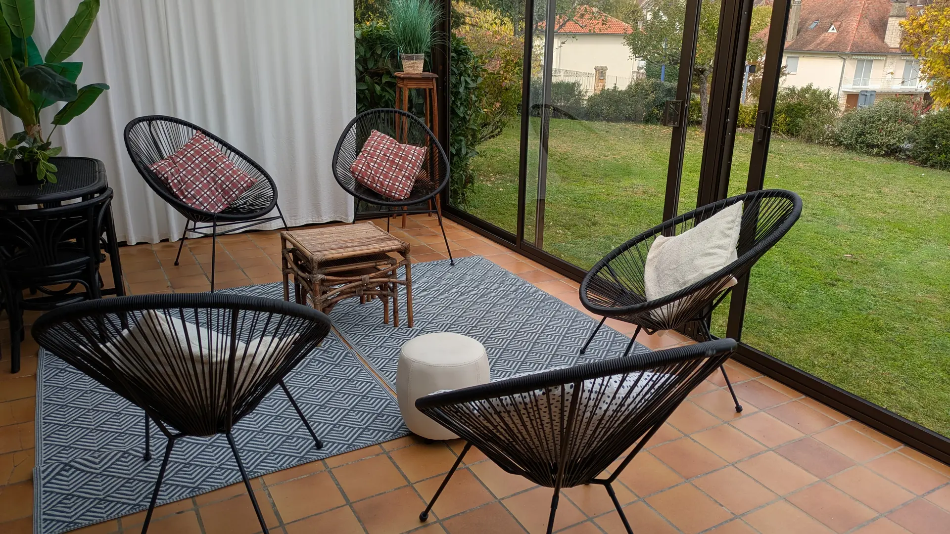 Veranda, vue sur le jardin