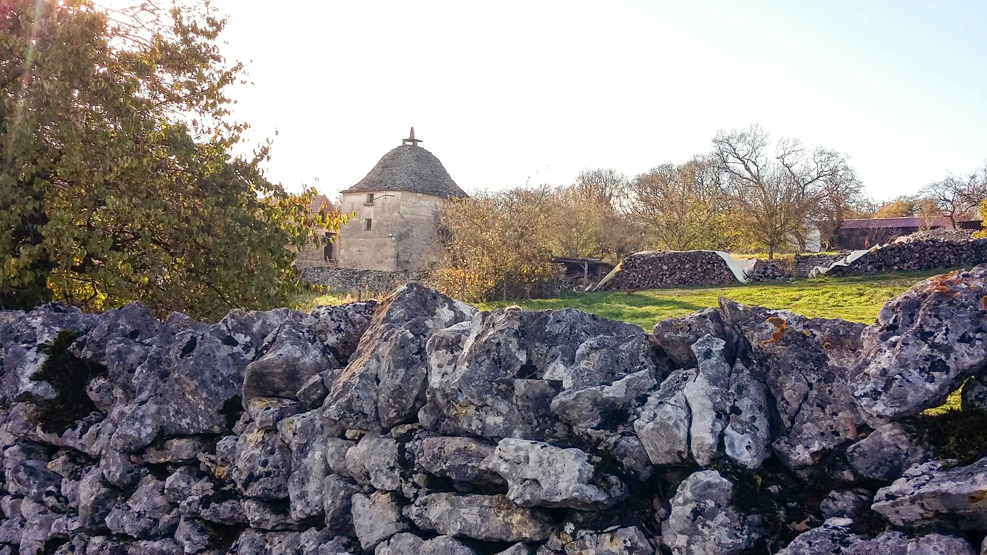Brengues - Pigeonnier au lieu dit le Hameau du Causse © Lot Tourisme - A. Leconte