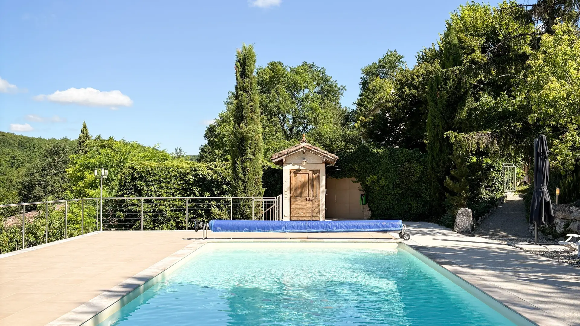 Piscine 10m/5m chauffable en option sur relevé de compteur électrique dédié