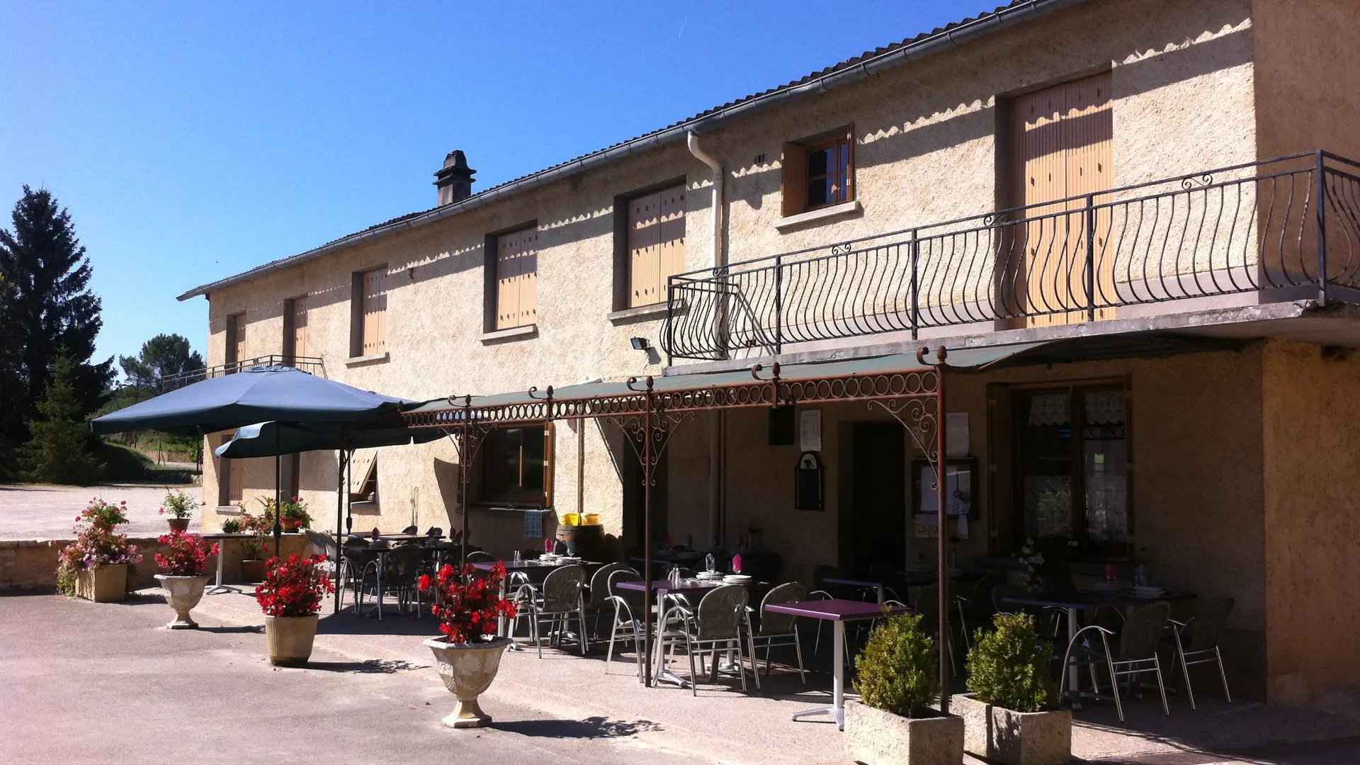 Pomarede chez Jeanne.Terrasse