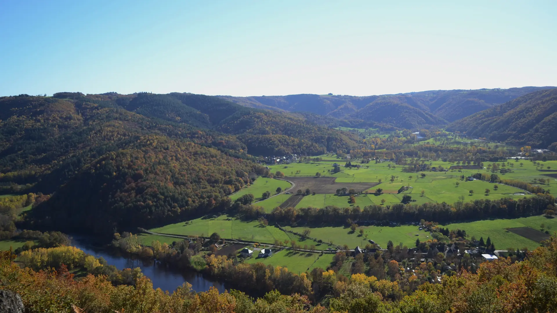 Point de vue-Puy du Tour-avec 1er plan