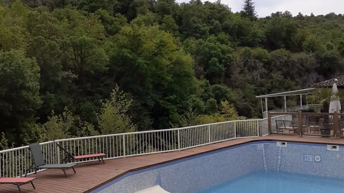 Refuge du Célé piscine