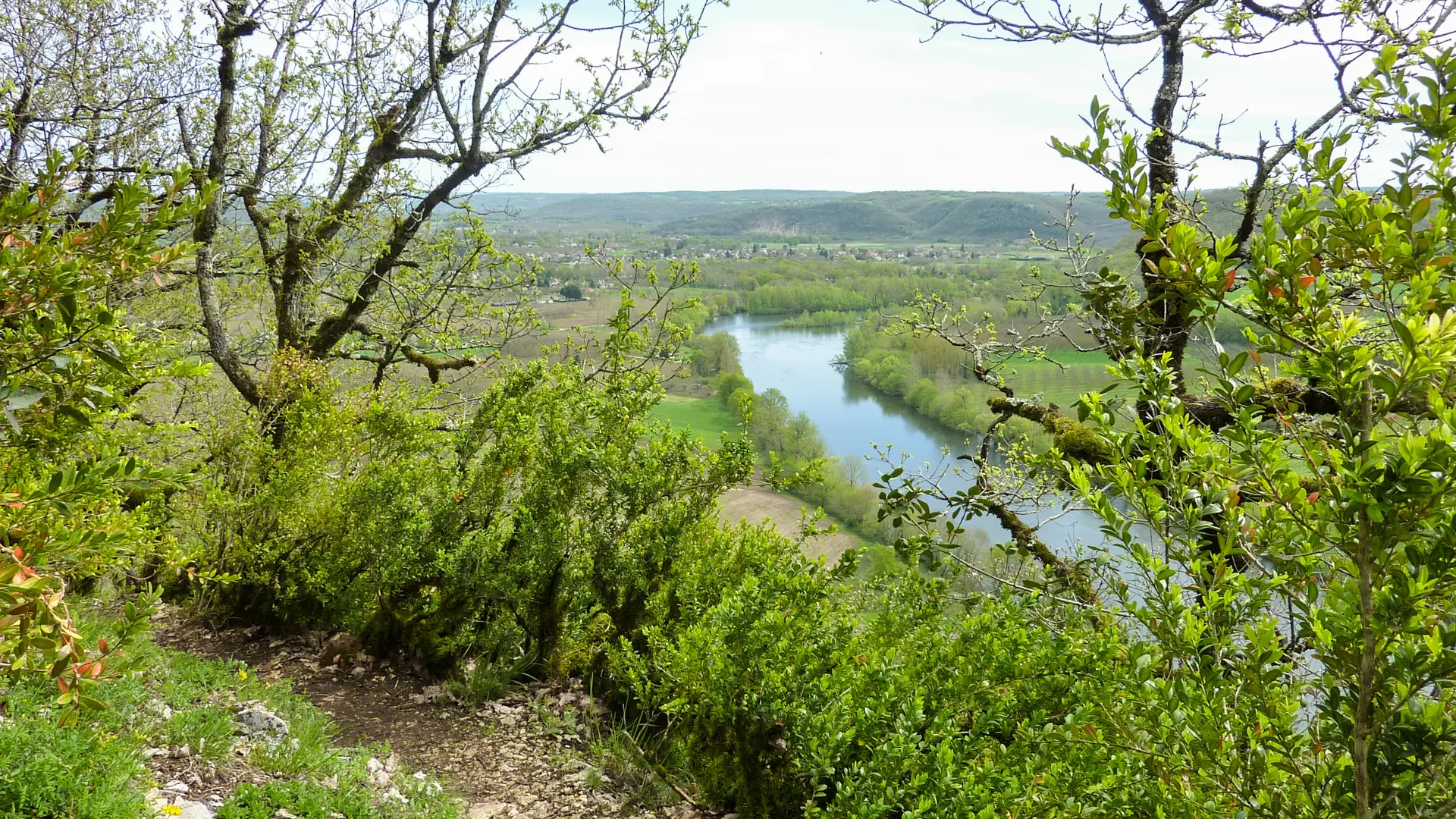 Roc Coulon - Point de vue sur la vallée © Lot Tourisme - C. Sanchez