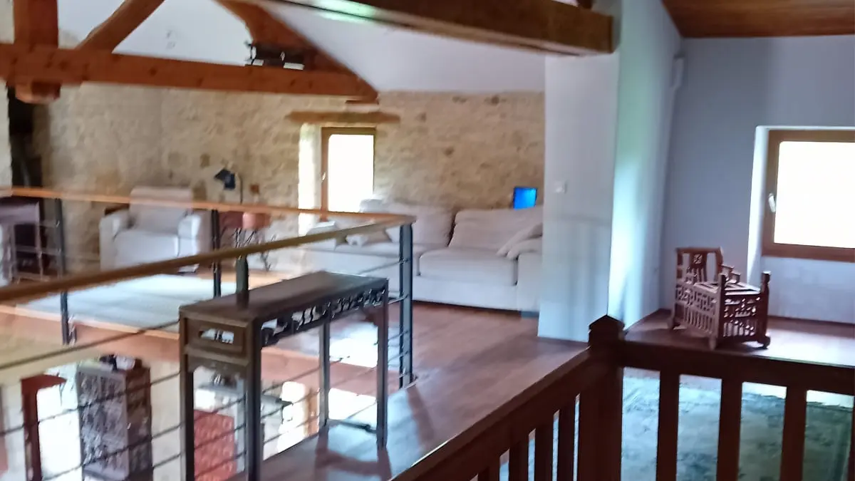 Schneury mezzanine