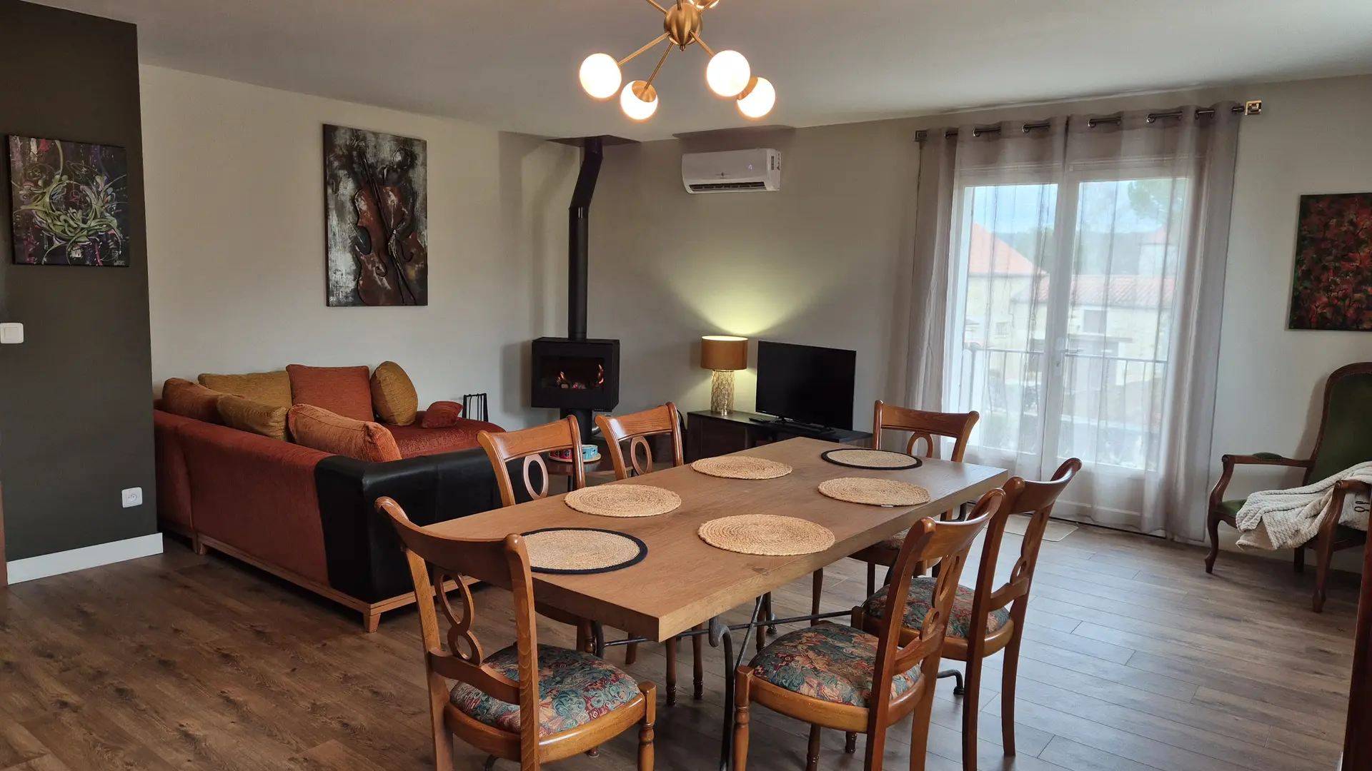 Salle à manger et salon