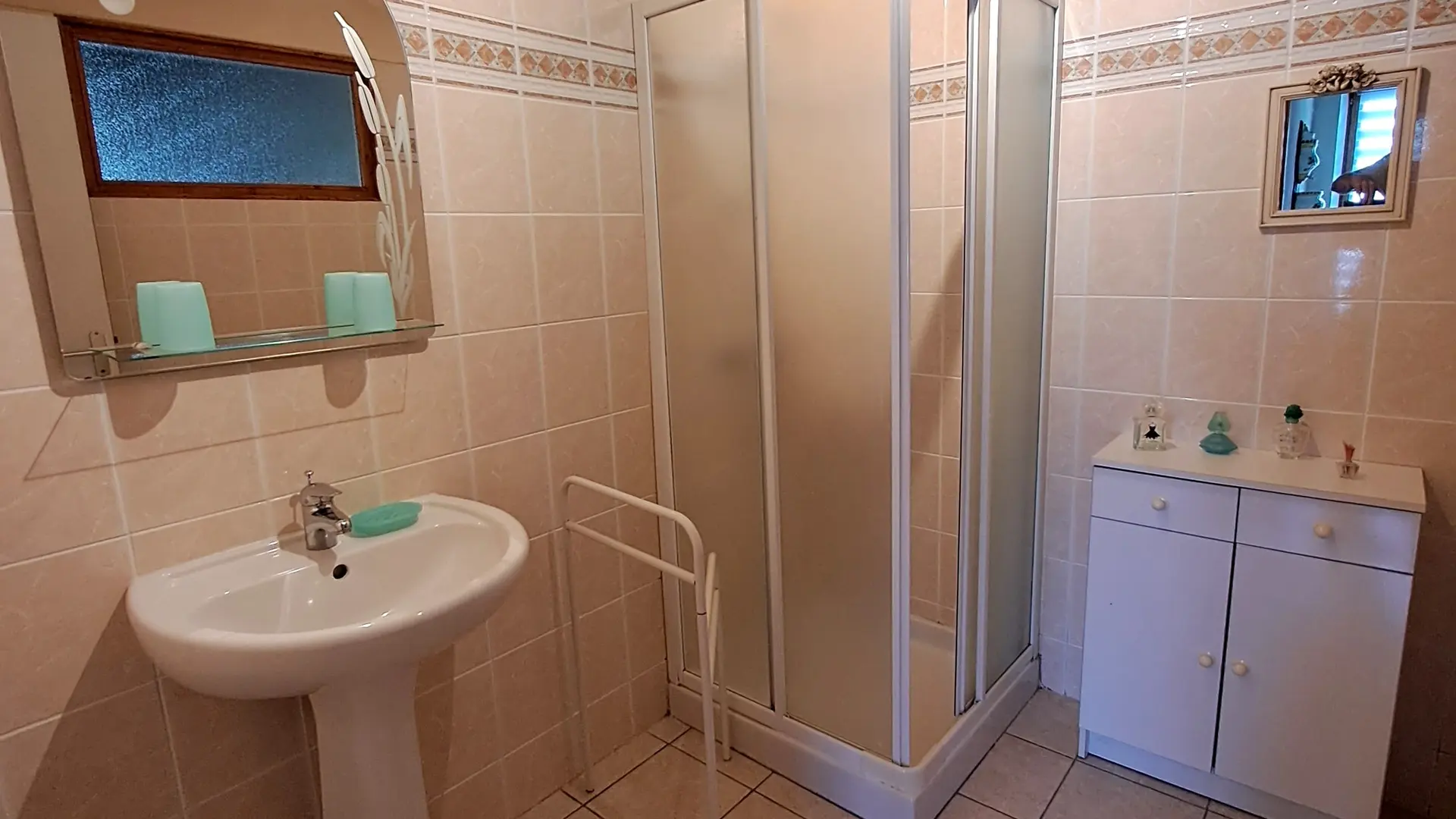 Salle d'eau rez-de-chaussée