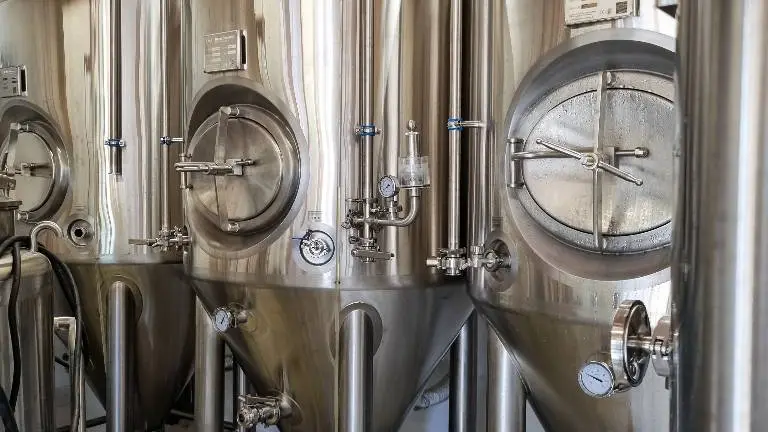 Salle de fermentation-brassage-brasserie KOS et KERCY