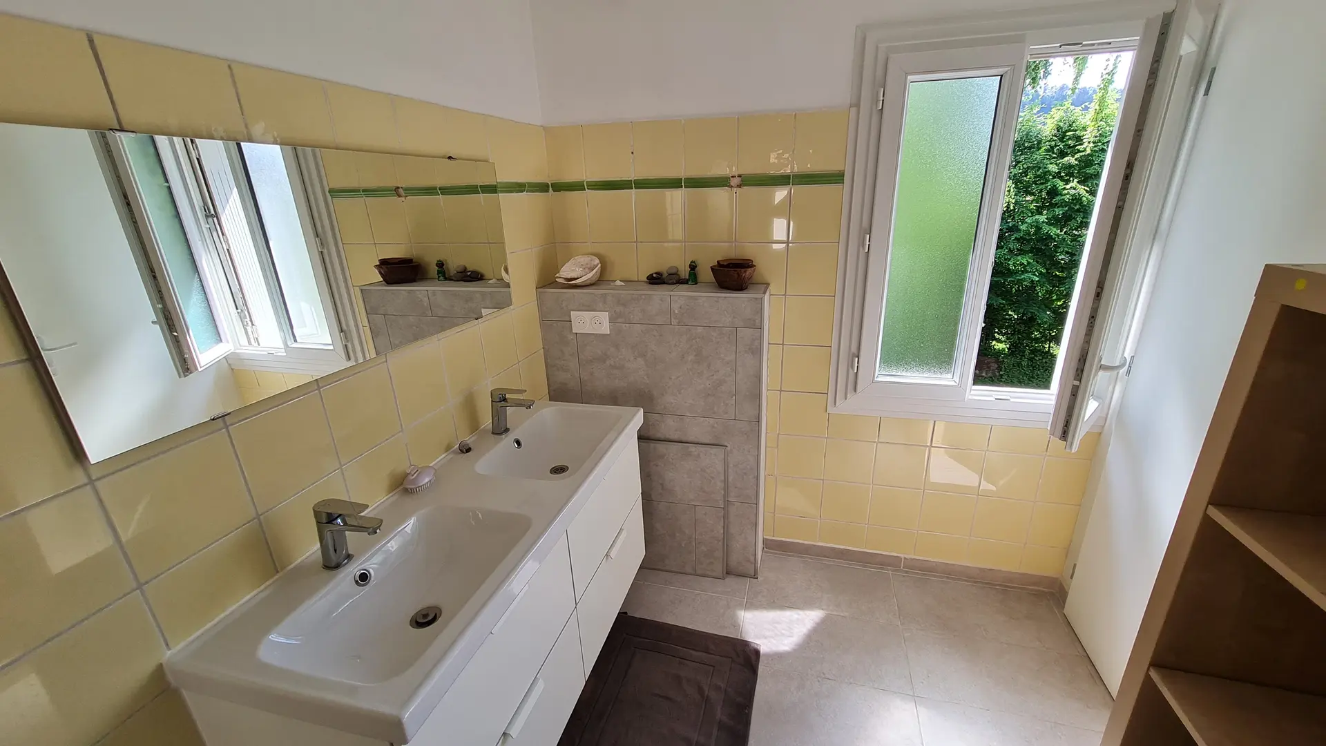 La salle de bain principale