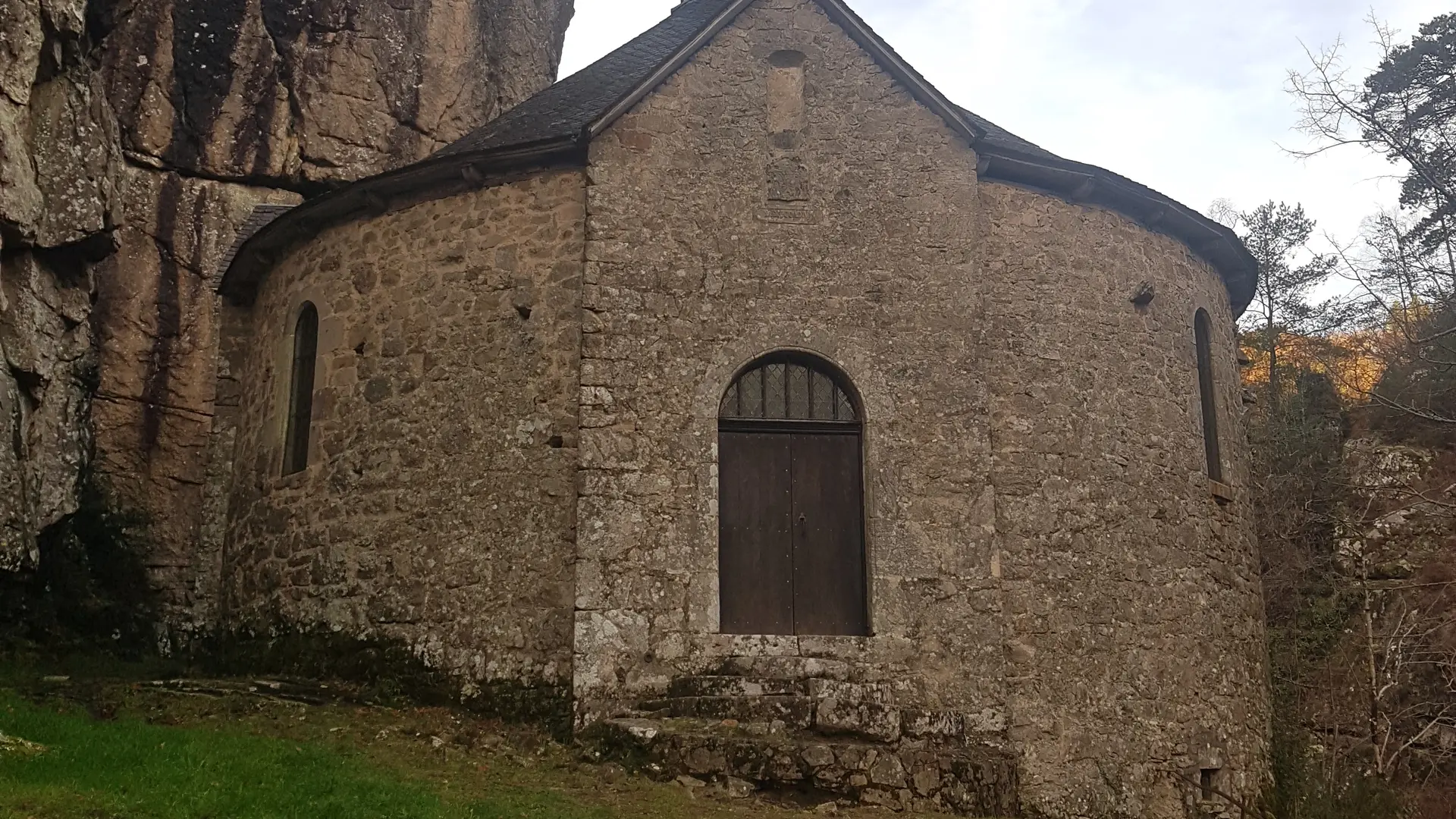 Servieres Chapelle Notre Dame du Roc