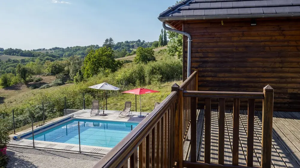 SoyTournade-Nonards-vuePiscineDepuisChalet