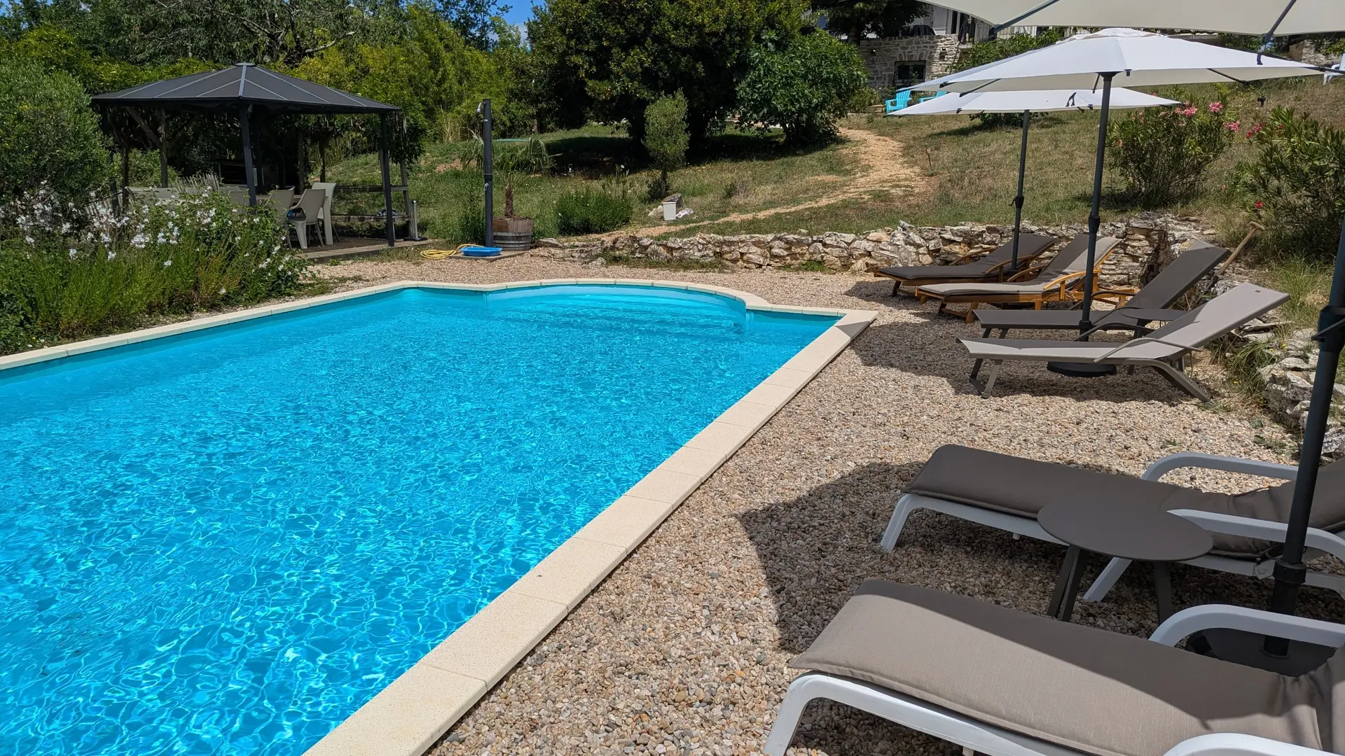 Swimming pool 3