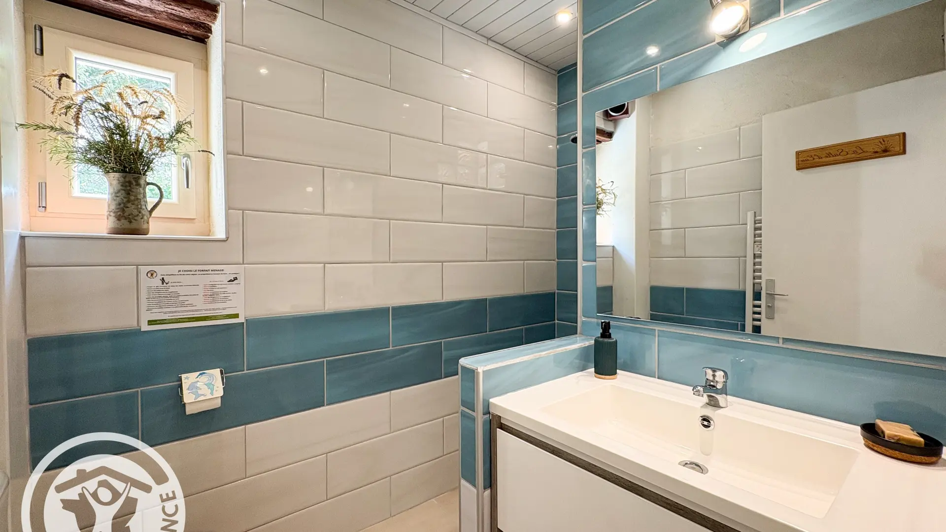 Studio avec salle de bain et kitchenette