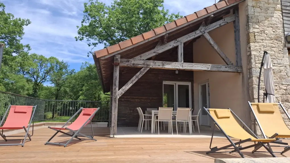 TERRASSE COUVERTE  (1)