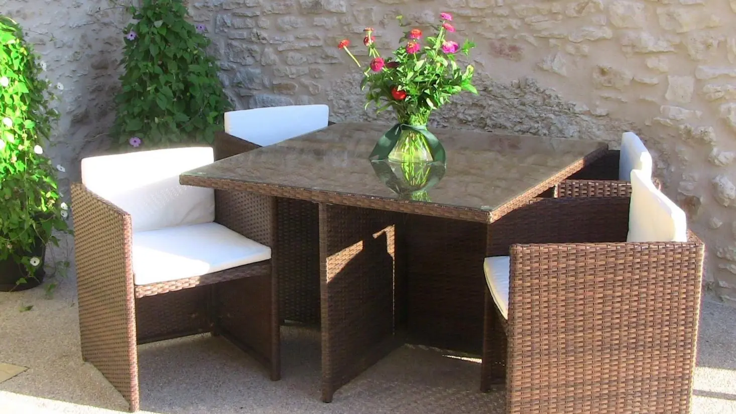 TERRASSE_ET_MOBILIER_MODERNE