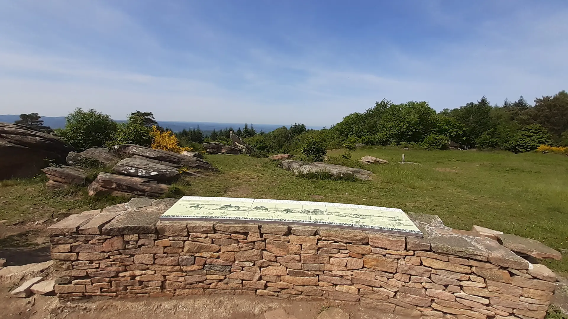 Table d'orientation Puy Pauliat (5)