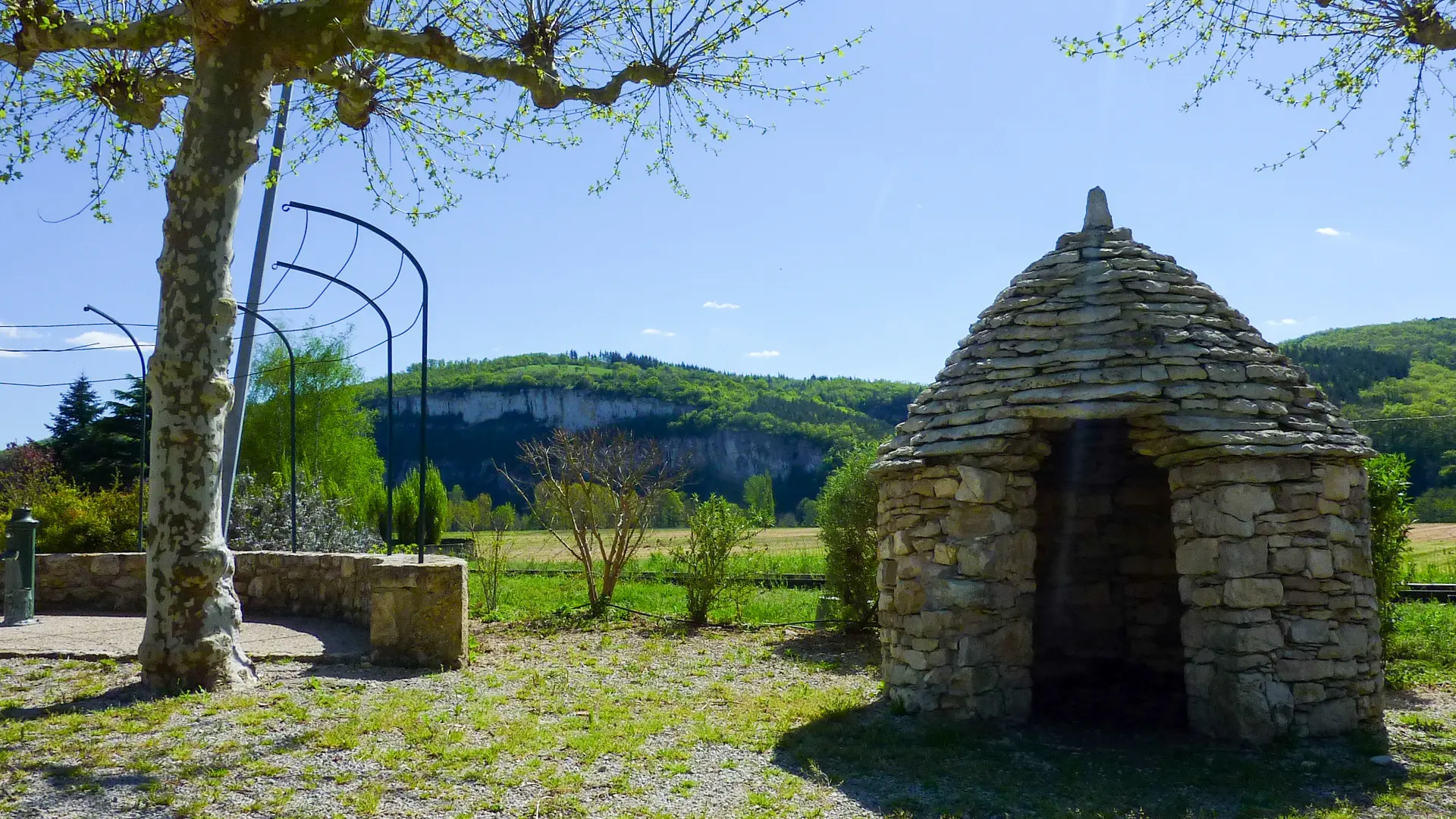 Tour de Faure - Cazelle lotoise en pierre sèche © Lot Tourisme - C. Sanchez