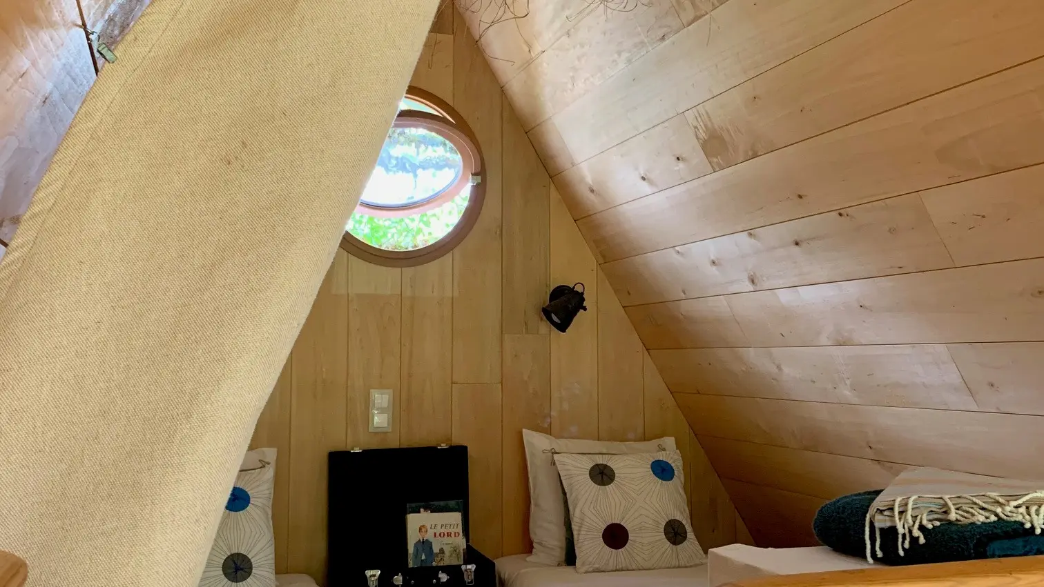 Trigone du Causse I - Chambre mezzanine, deux lits individuels