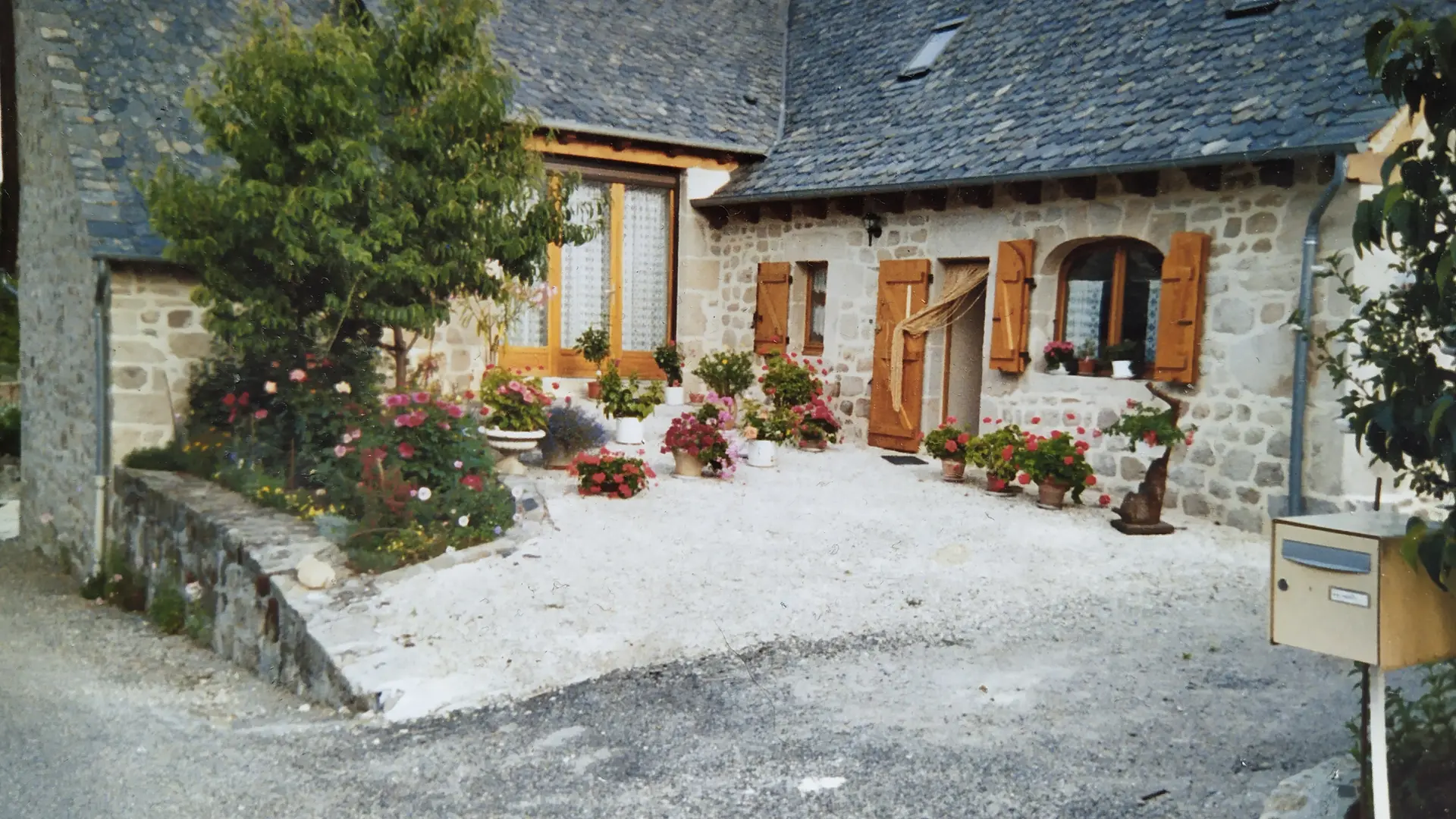 La Ferme Gleinadin - Vue fleurie