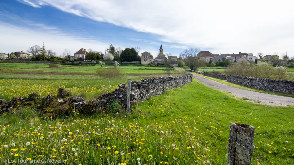 Village d'Escamps