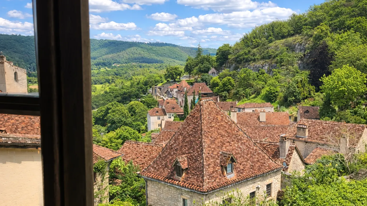 Vue Vallée Ostal & Grenat