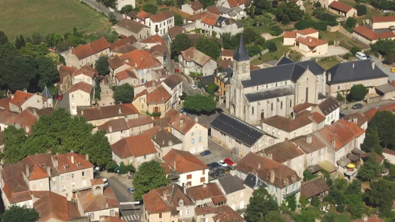 Vue aérienne de Limogne en Quercy