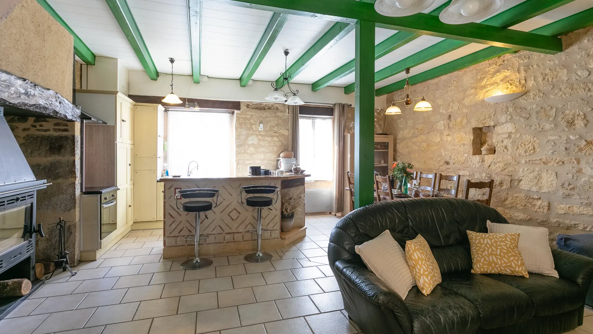 Vue d'ensemble RDC salon/salle à manger/cuisine