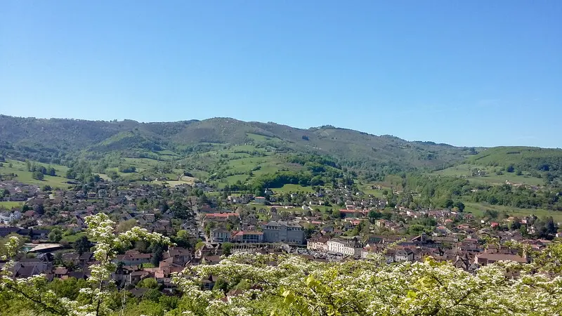 Vue sur Saint-Céré