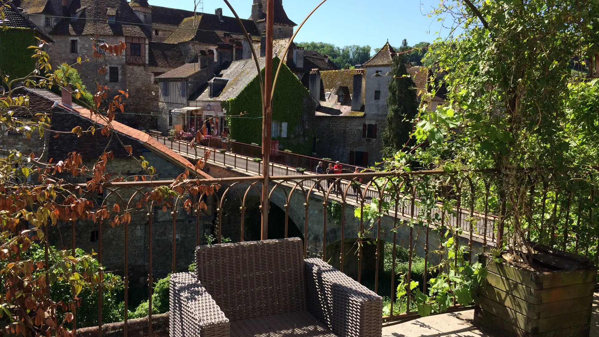 La Terrasse-Carennac-vue-sur-le-village