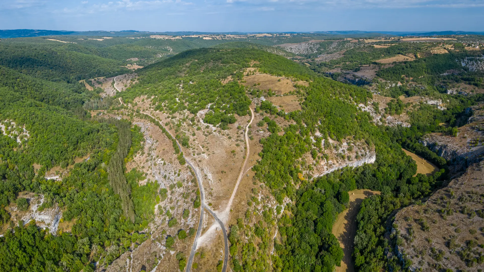 Au Col de Magès vue sur les Vallées de l'Ouysse et de l'Alzou