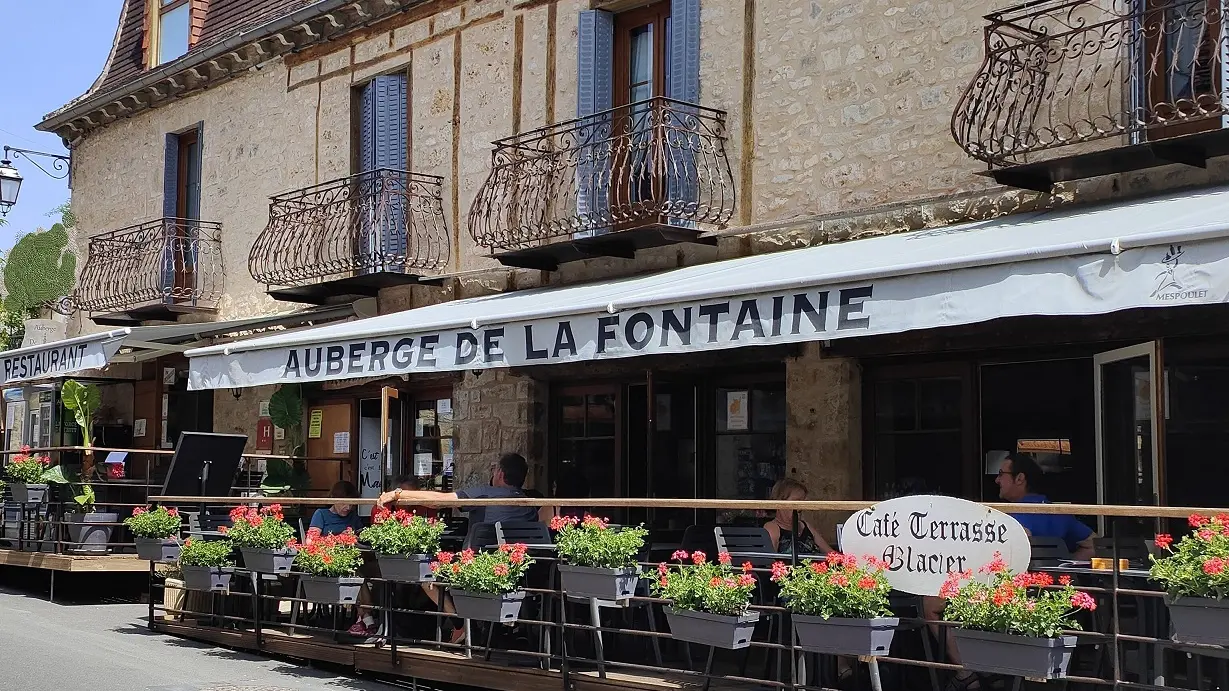 auberge de la fontaine autoire façade