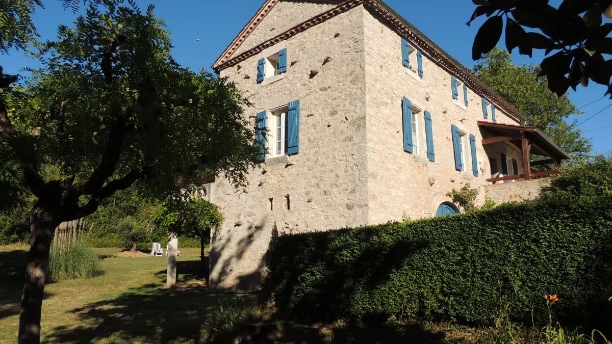 Gîte la combe à Douelle