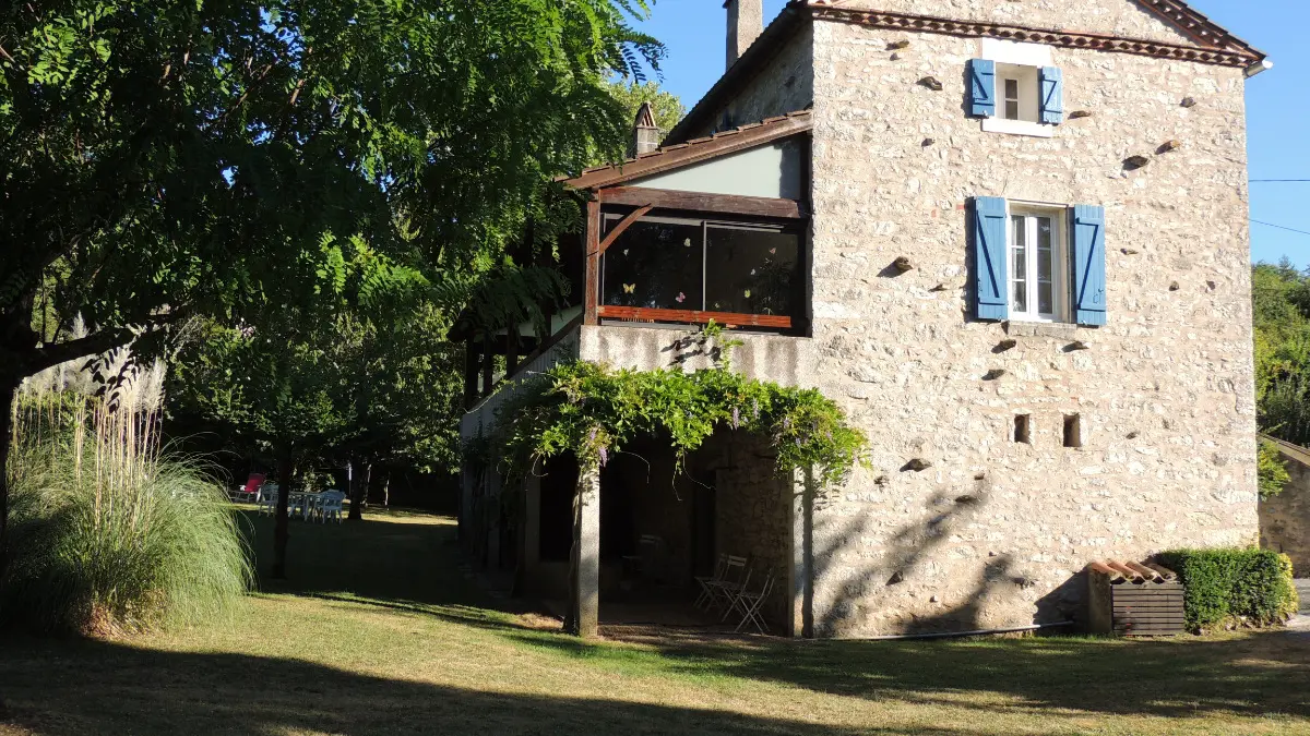 Gîte la combe à Douelle