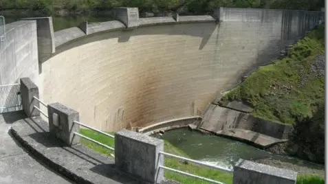 barrage hautefage