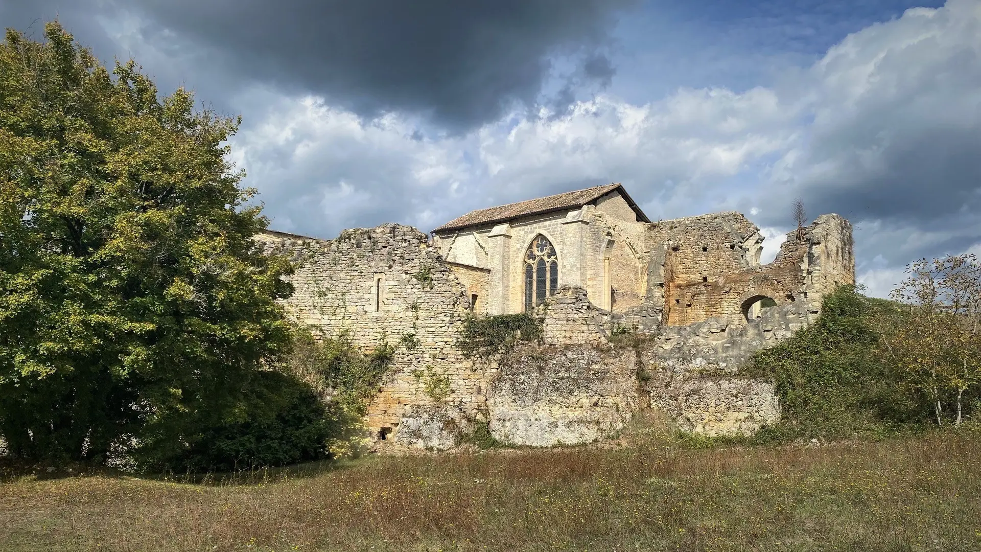 Abbaye Nouvelle - Léobard