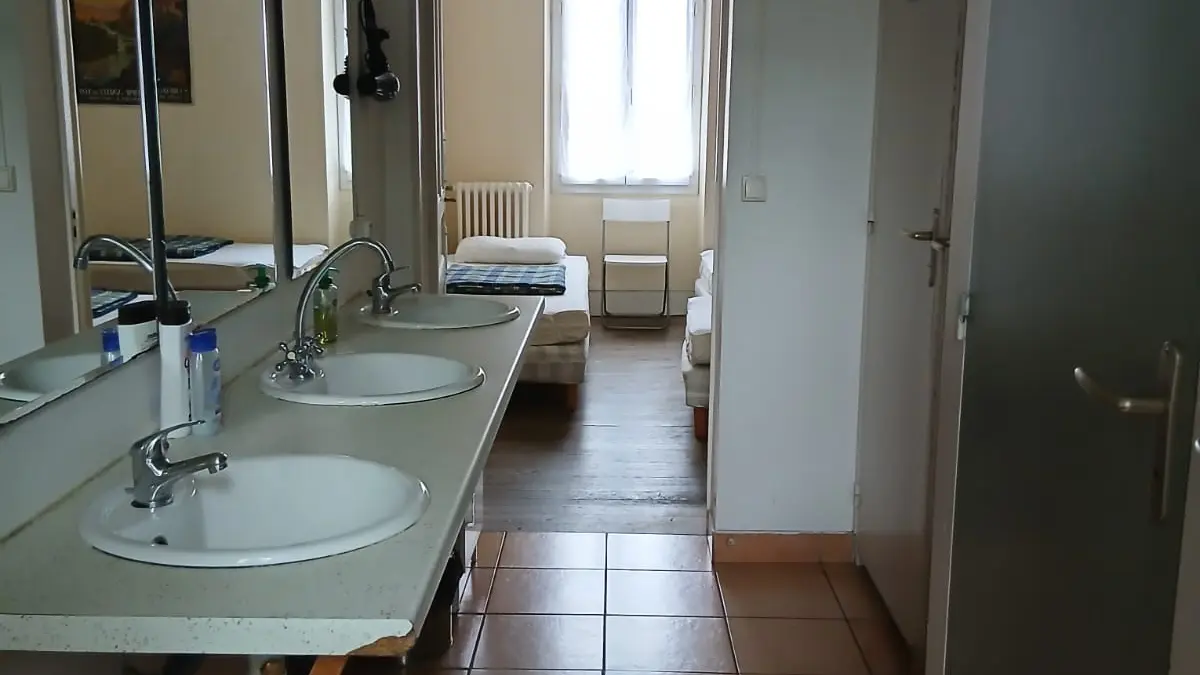 bloc sanitaire 3 douches