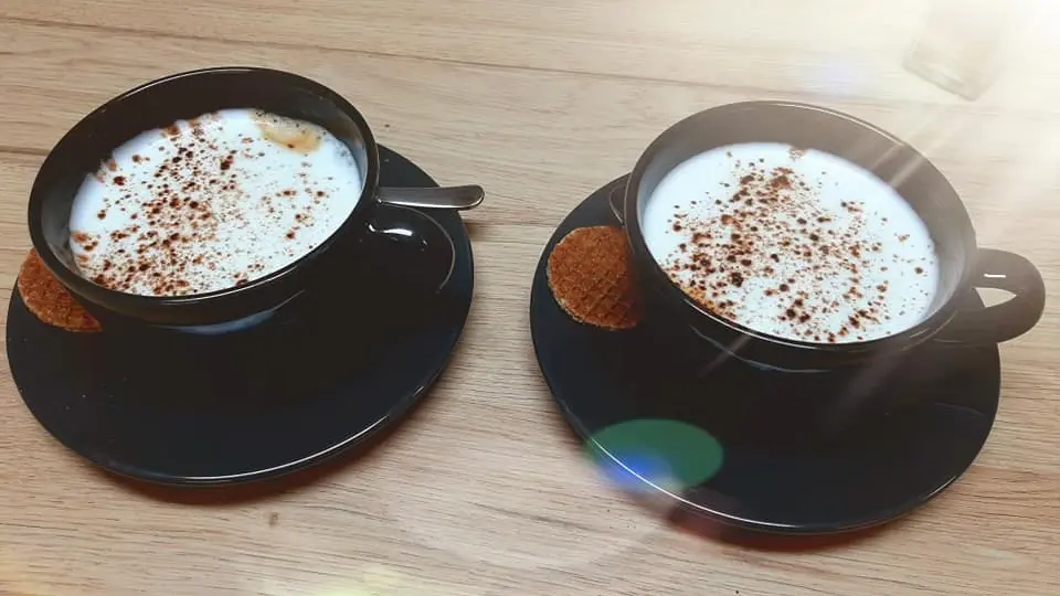 café la P'tite Place