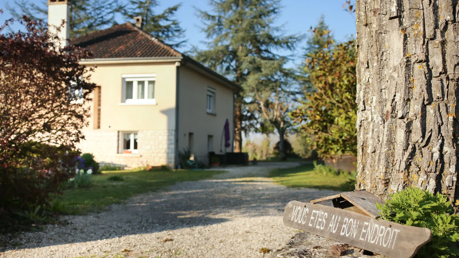 l'entrée du gîte la Fromagerie