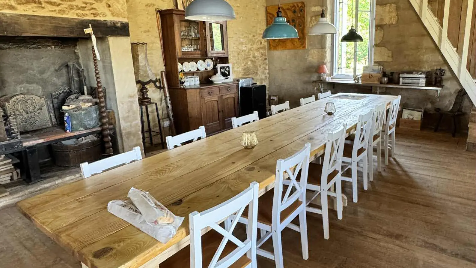 e65ae0bc-8a05-485a-8f72-6856301455bb