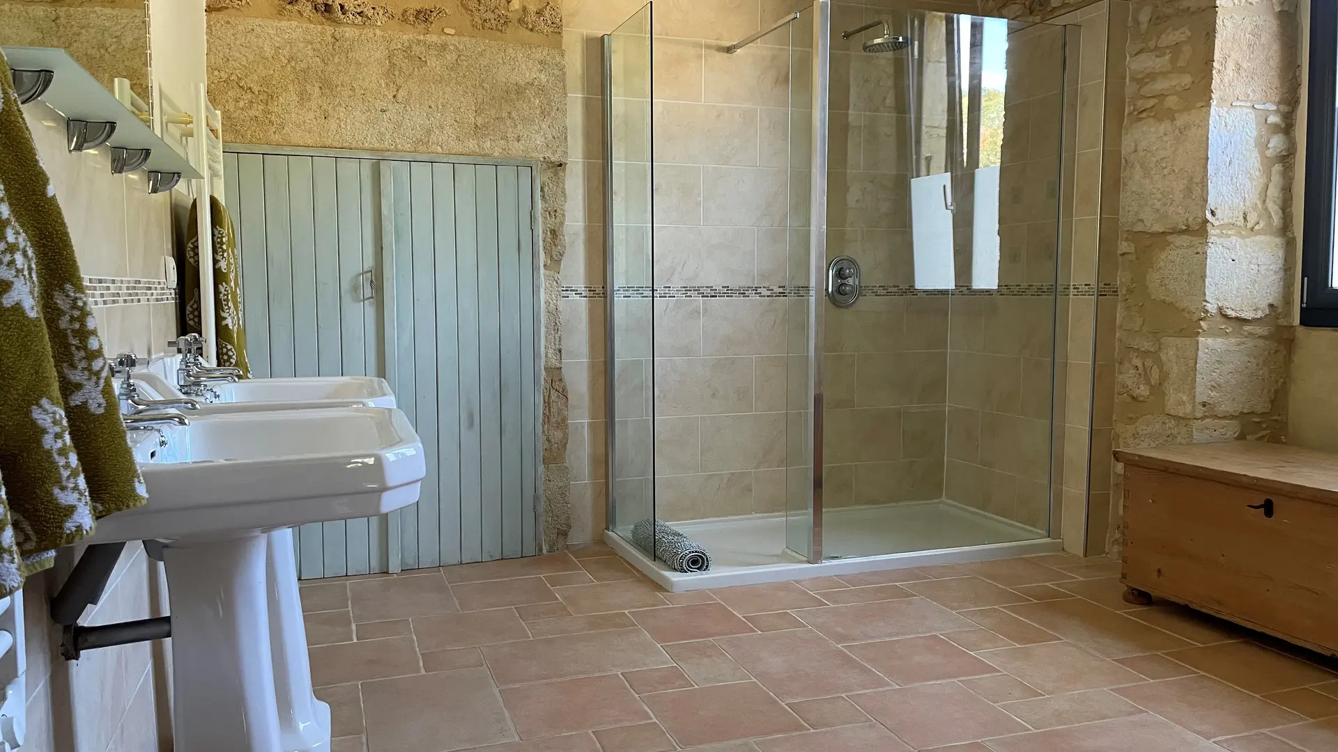 ground floor ensuite bathroom