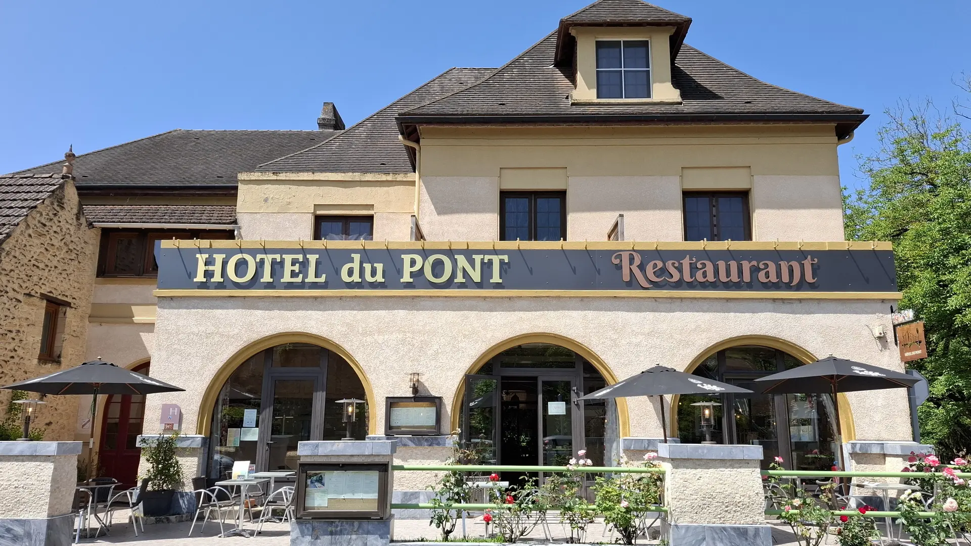 Hôtel du Pont à Groléjac
